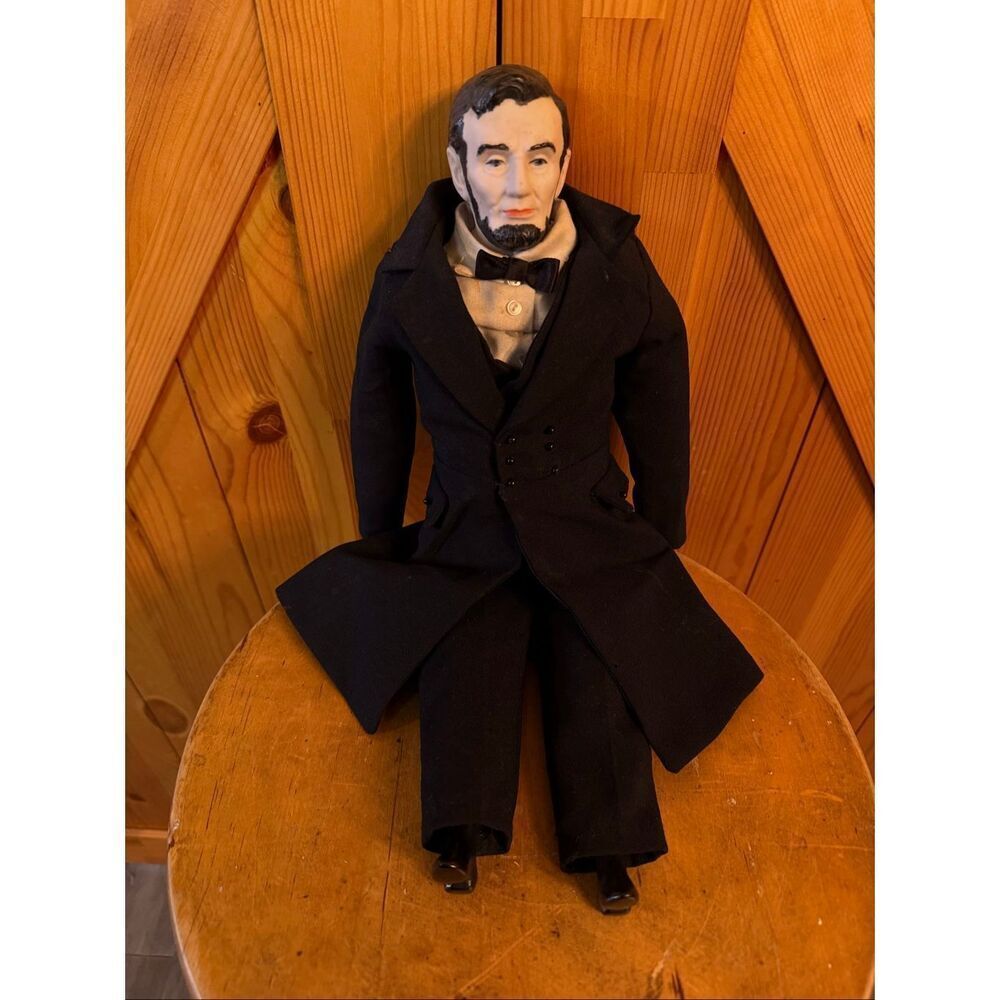 Vintage Abraham Lincoln doll porcelain hands feet head(6811)